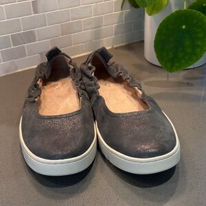 Stylish Gray Women's Shoes